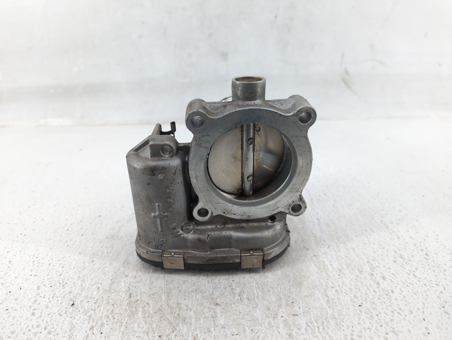 2014-2018 Ford Focus Throttle Body P/N:DS7E-9F991-BB Fits Fits 2014 2015 2016 2017 2018 2019 2020 2021 2022 OEM Used Auto Pa