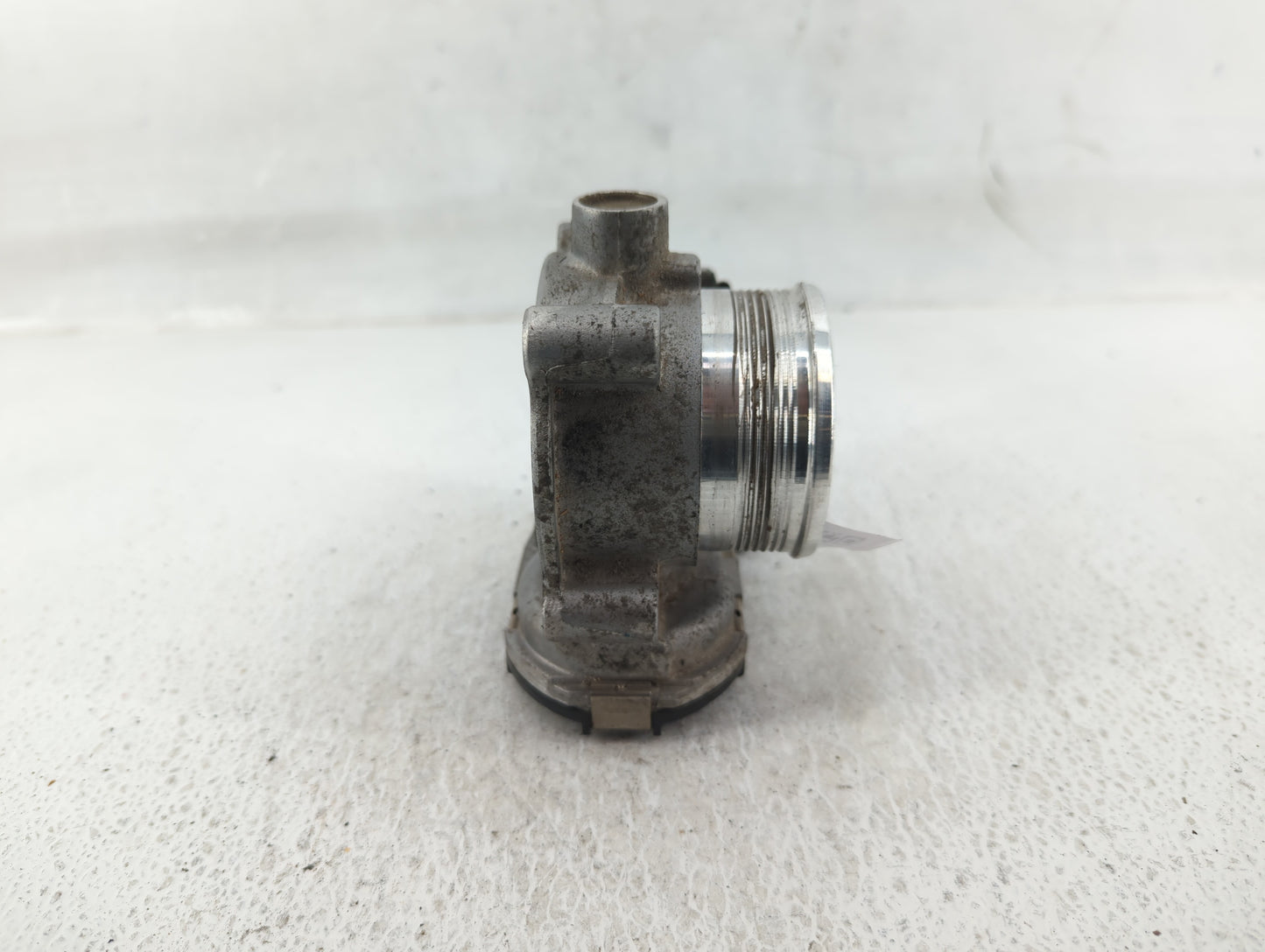 2014-2018 Ford Focus Throttle Body P/N:DS7E-9F991-BB Fits Fits 2014 2015 2016 2017 2018 2019 2020 2021 2022 OEM Used Auto Pa