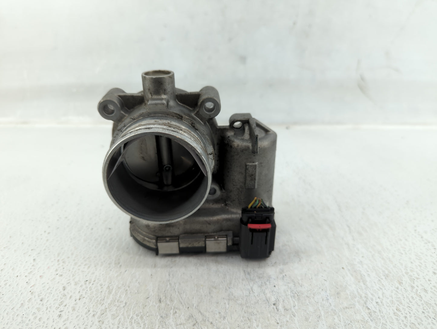2014-2018 Ford Focus Throttle Body P/N:DS7E-9F991-BB Fits Fits 2014 2015 2016 2017 2018 2019 2020 2021 2022 OEM Used Auto Pa