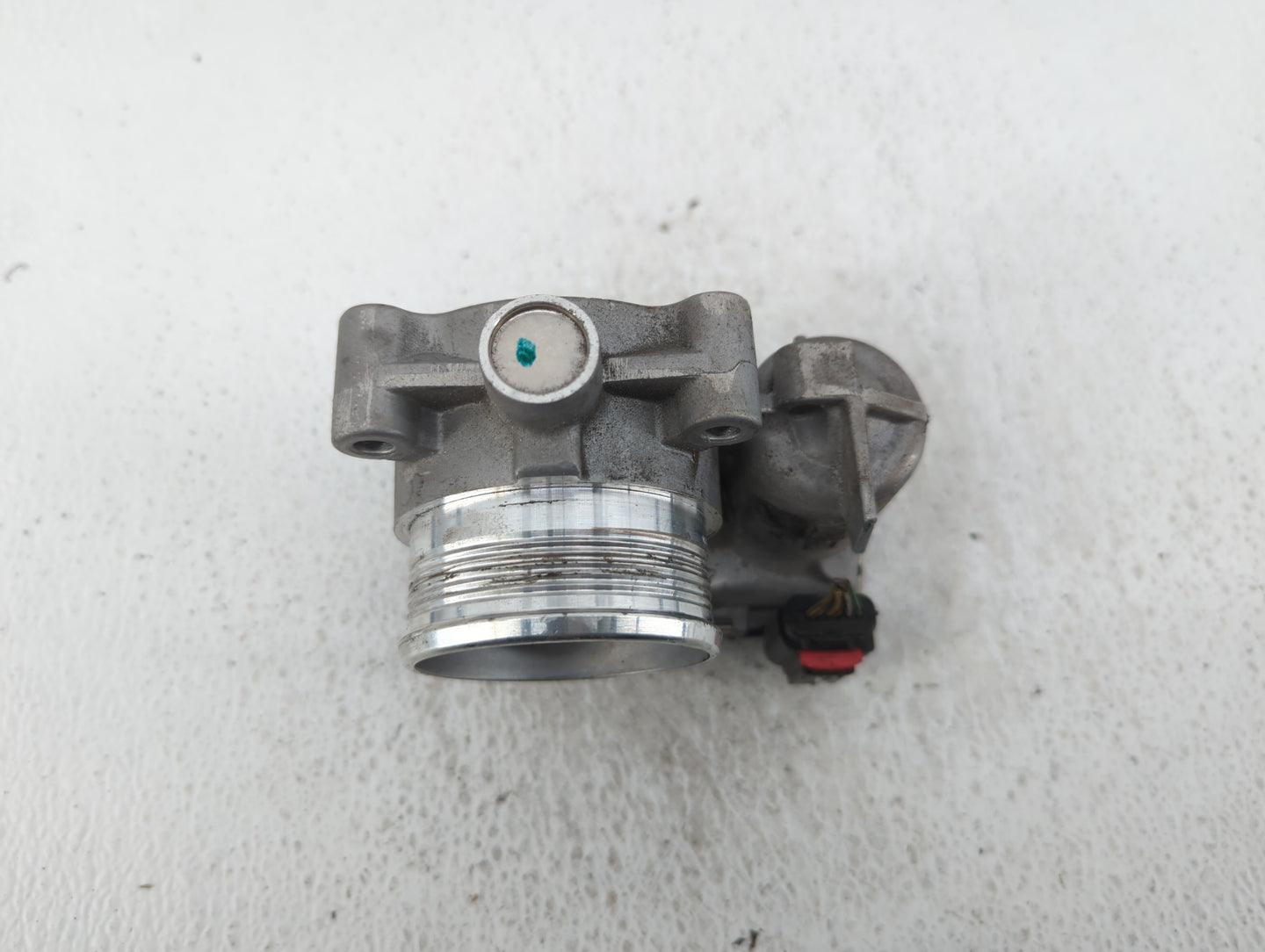 2014-2018 Ford Focus Throttle Body P/N:DS7E 9F991-BB Fits Fits 2014 2015 2016 2017 2018 2019 2020 2021 2022 OEM Used Auto Pa