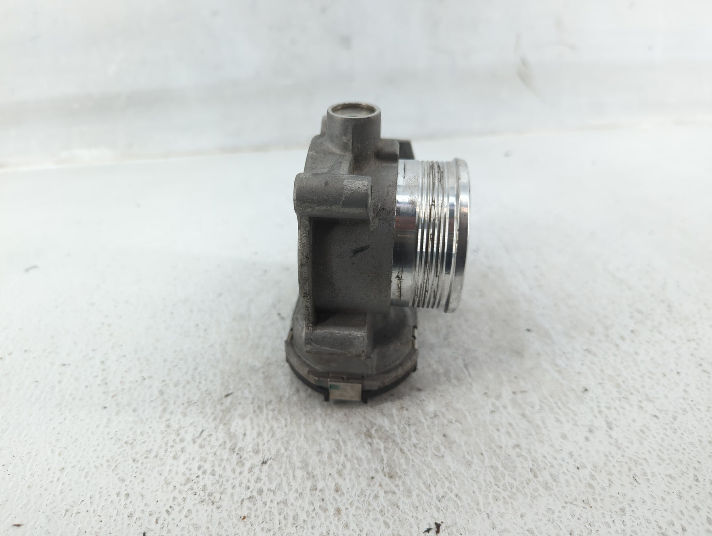 2014-2018 Ford Focus Throttle Body P/N:DS7E 9F991-BB Fits Fits 2014 2015 2016 2017 2018 2019 2020 2021 2022 OEM Used Auto Pa