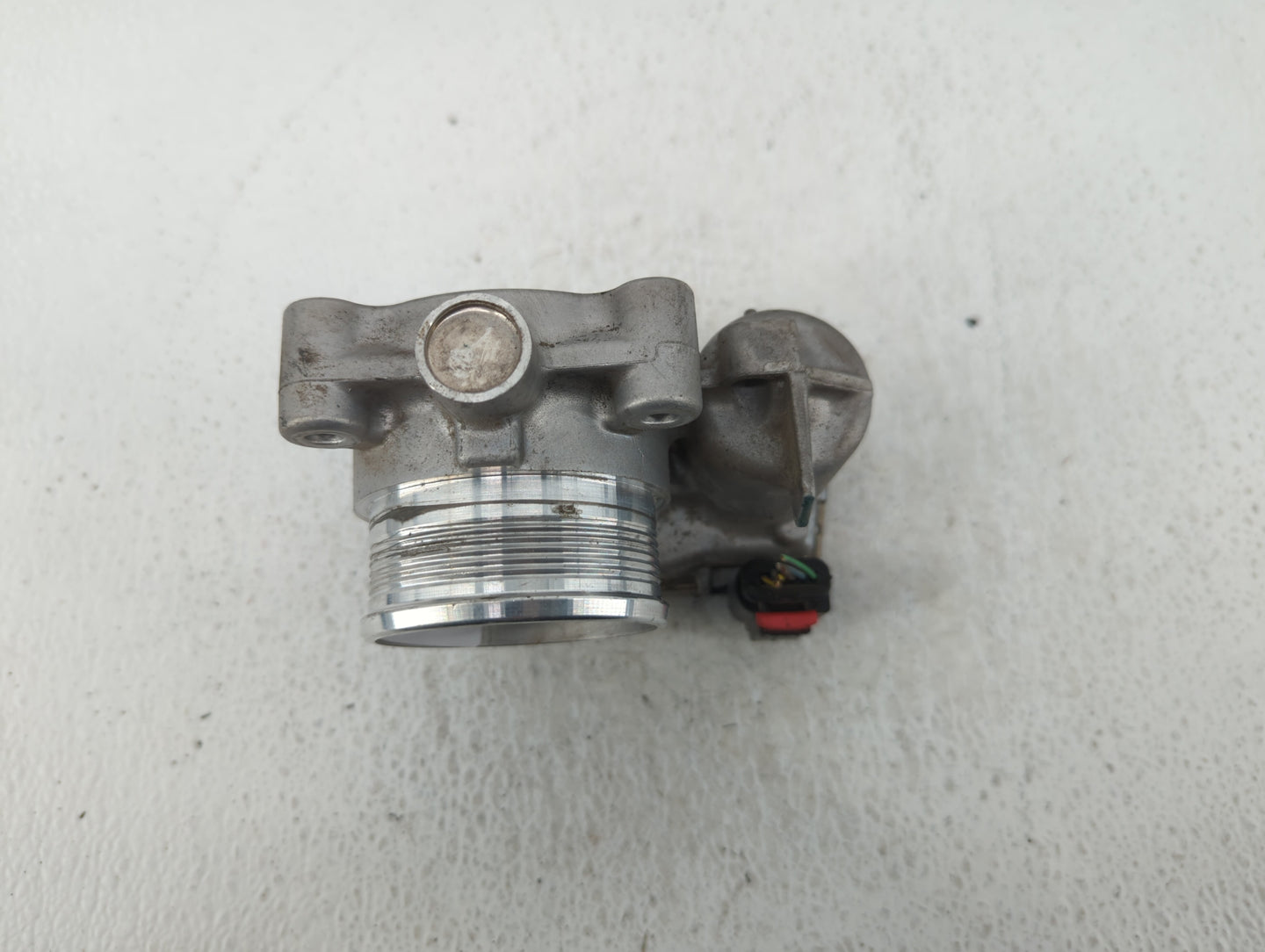 2014-2018 Ford Focus Throttle Body P/N:B33TB DS7E-9F991-BB Fits Fits 2014 2015 2016 2017 2018 2019 2020 2021 2022 OEM Used A