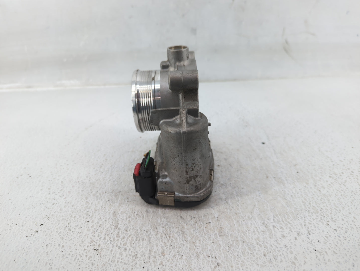 2014-2018 Ford Focus Throttle Body P/N:B33TB DS7E-9F991-BB Fits Fits 2014 2015 2016 2017 2018 2019 2020 2021 2022 OEM Used A