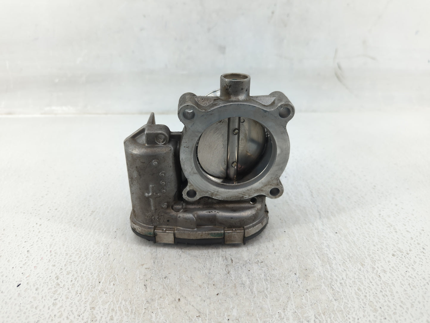 2014-2018 Ford Focus Throttle Body P/N:DS7E-9F991-BB Fits Fits 2014 2015 2016 2017 2018 2019 2020 2021 2022 OEM Used Auto Pa