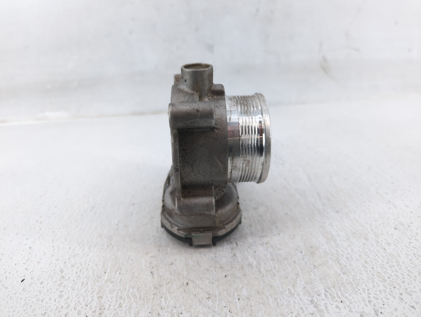 2014-2018 Ford Focus Throttle Body P/N:DS7E-9F991-BB Fits Fits 2014 2015 2016 2017 2018 2019 2020 2021 2022 OEM Used Auto Pa