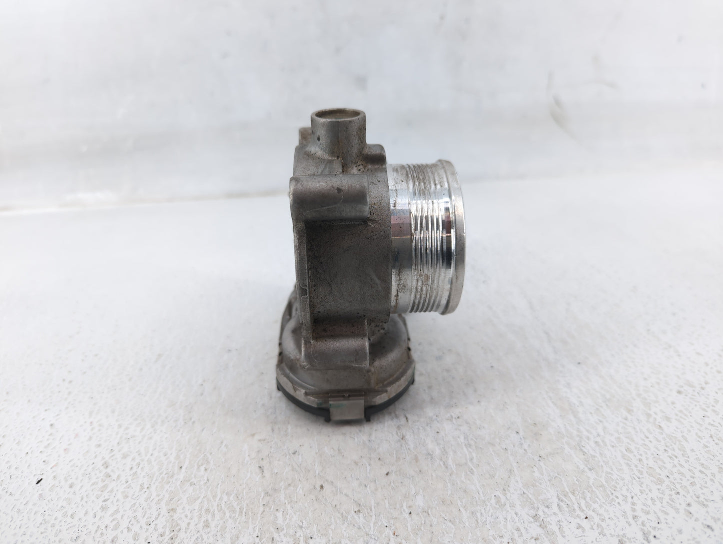 2014-2018 Ford Focus Throttle Body P/N:DS7E-9F991-BB Fits Fits 2014 2015 2016 2017 2018 2019 2020 2021 2022 OEM Used Auto Pa