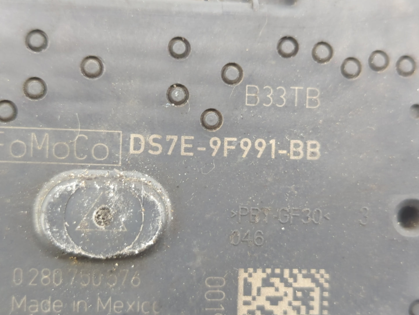 2014-2018 Ford Focus Throttle Body P/N:DS7E-9F991-BB Fits Fits 2014 2015 2016 2017 2018 2019 2020 2021 2022 OEM Used Auto Pa