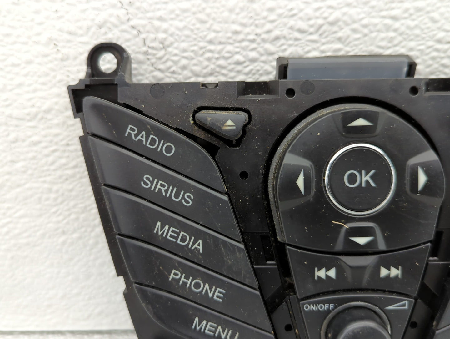 2013-2014 Ford Focus Radio Control Panel 552990 - Oemusedautoparts1.com