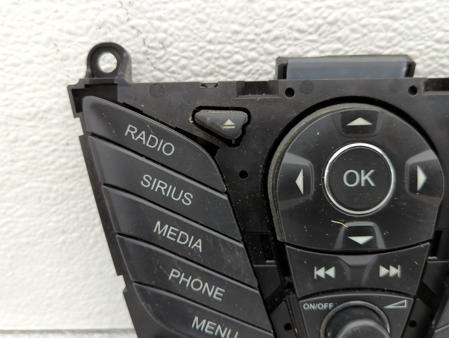 2013-2014 Ford Focus Radio Control Panel 552990 - Oemusedautoparts1.com