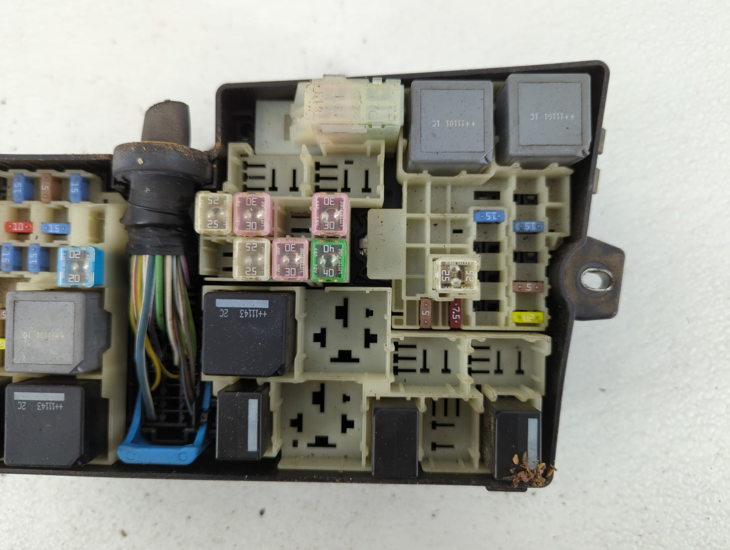 2012-2014 Ford Focus Fusebox Fuse Box Panel Relay Module P/N:AV6T-14A067-AC, AV6T14A067AC AV6T-14A067-AC Fits Fits 2012 2013