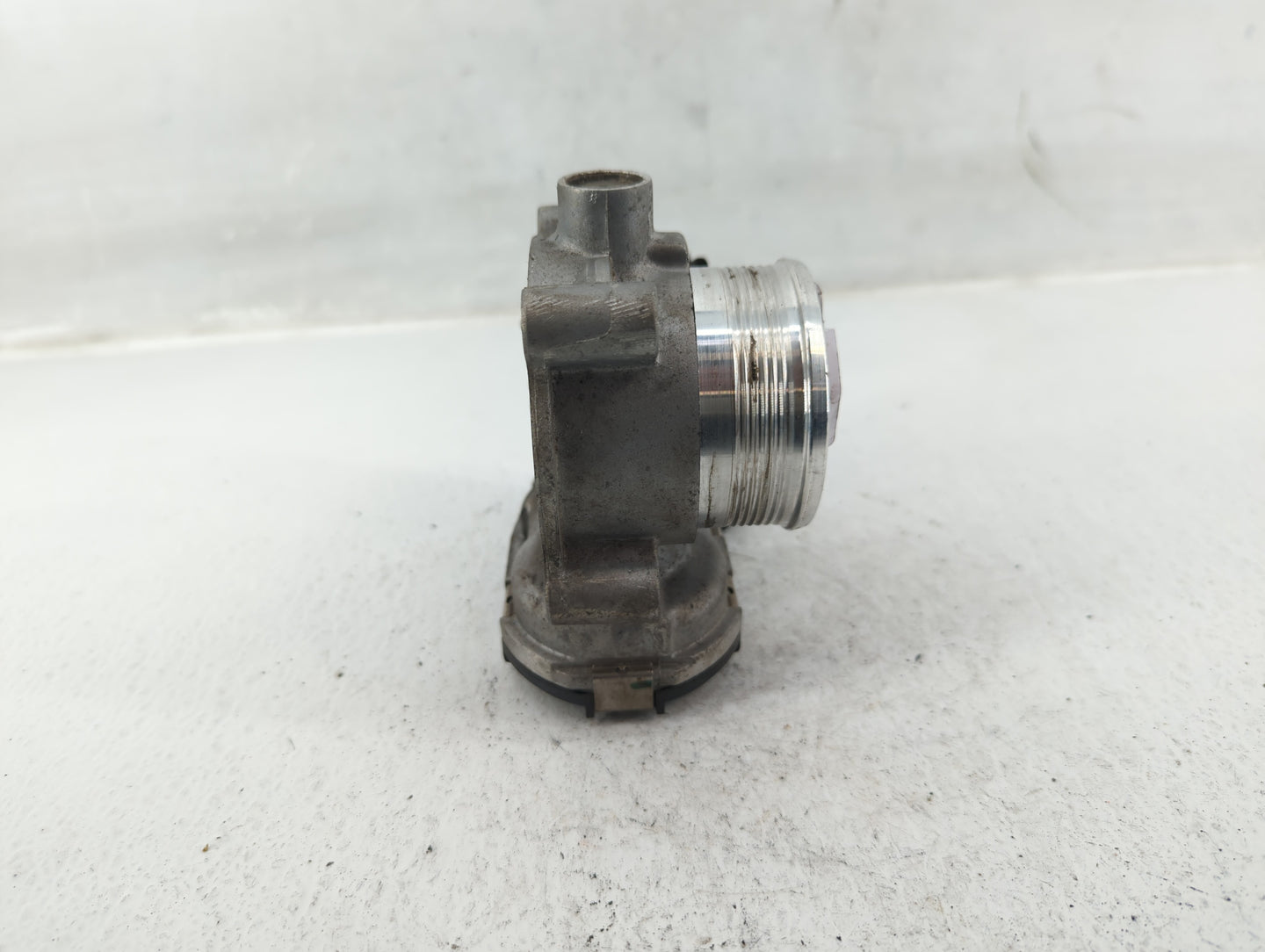 2014-2018 Ford Focus Throttle Body P/N:7S7E-9F9991-BB Fits Fits 2014 2015 2016 2017 2018 2019 2020 2021 2022 OEM Used Auto P