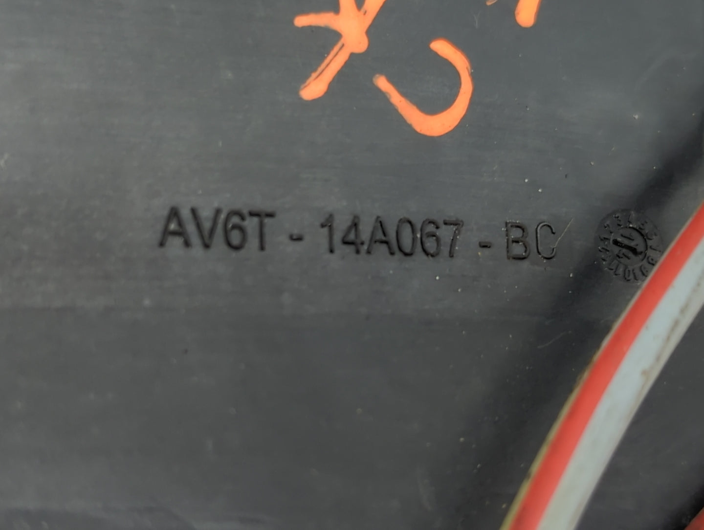 2014 Ford Focus Fusebox Fuse Box Panel Relay Module P/N:DM5T-14K733-AE-2 AV6T-14A067-BC Fits OEM Used Auto Parts - Oemusedau