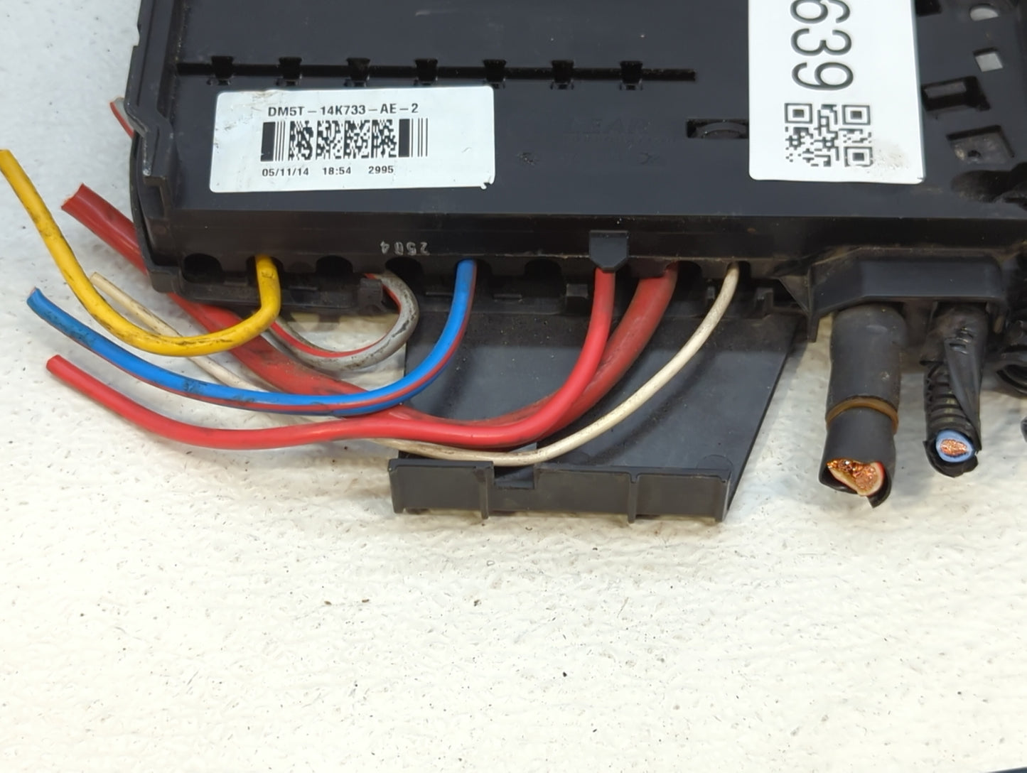 2014 Ford Focus Fusebox Fuse Box Panel Relay Module P/N:DM5T-14K733-AE-2 AV6T-14A067-BC Fits OEM Used Auto Parts - Oemusedau