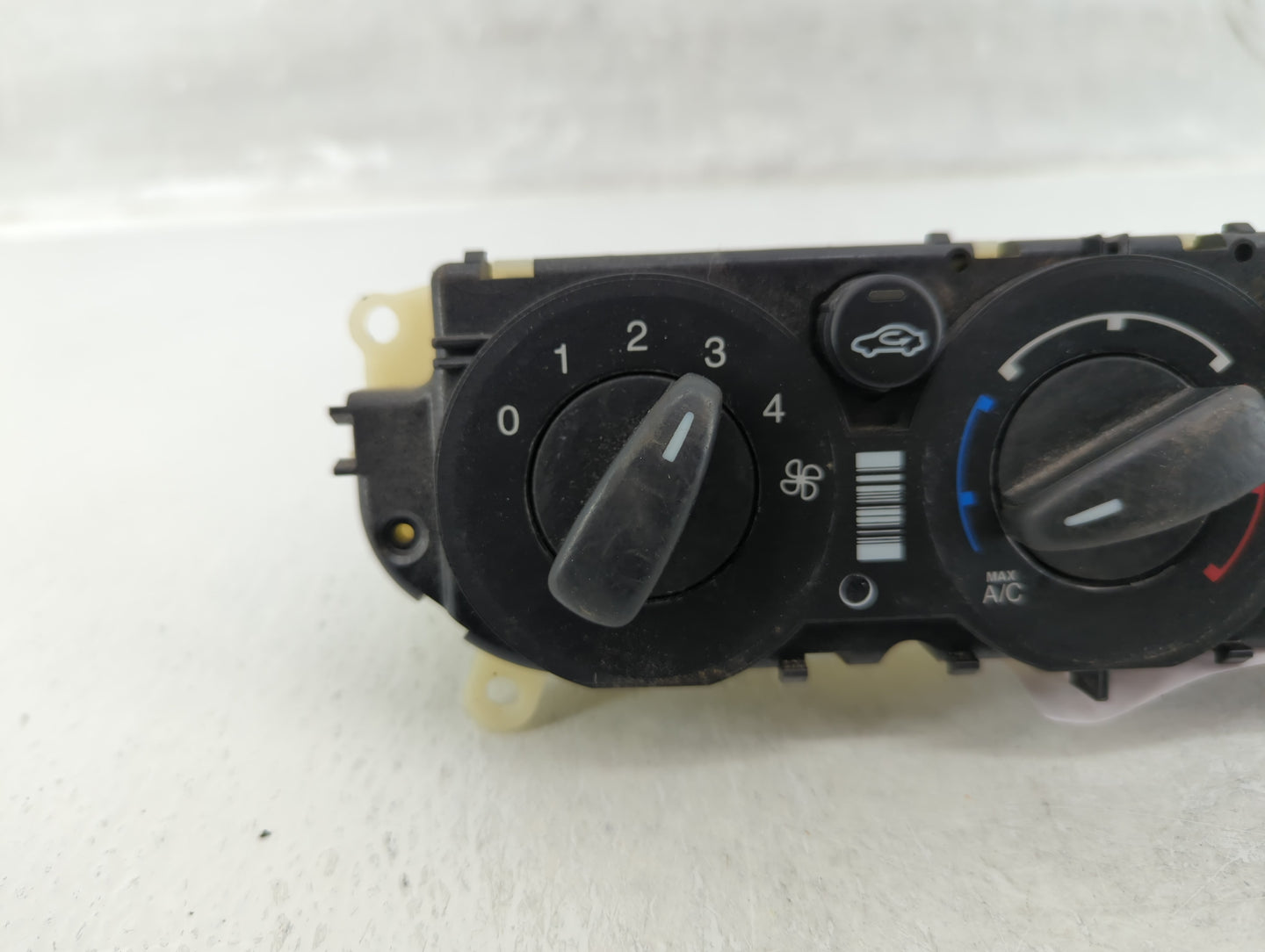 2013-2014 Ford Focus Climate Control Module Temperature AC/Heater Replacement P/N:CM5T-13092221 Fits Fits 2013 2014 OEM Used