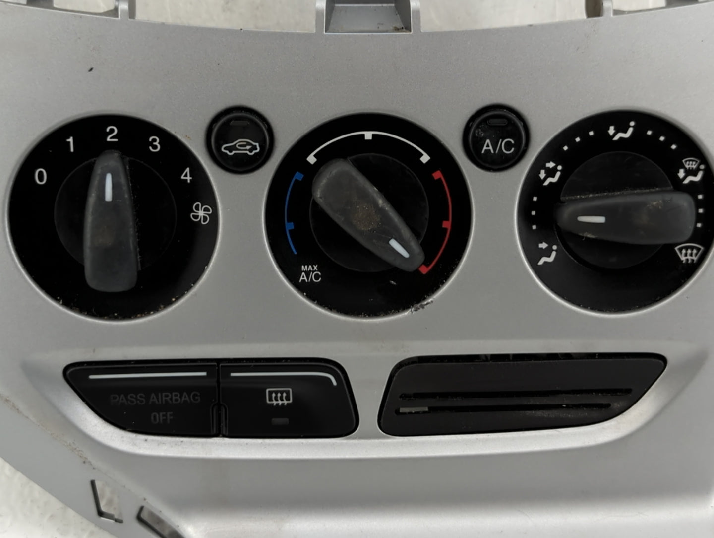 2013-2014 Ford Focus Climate Control Module Temperature AC/Heater Replacement P/N:CM5T-19980-AF Fits Fits 2013 2014 OEM Used