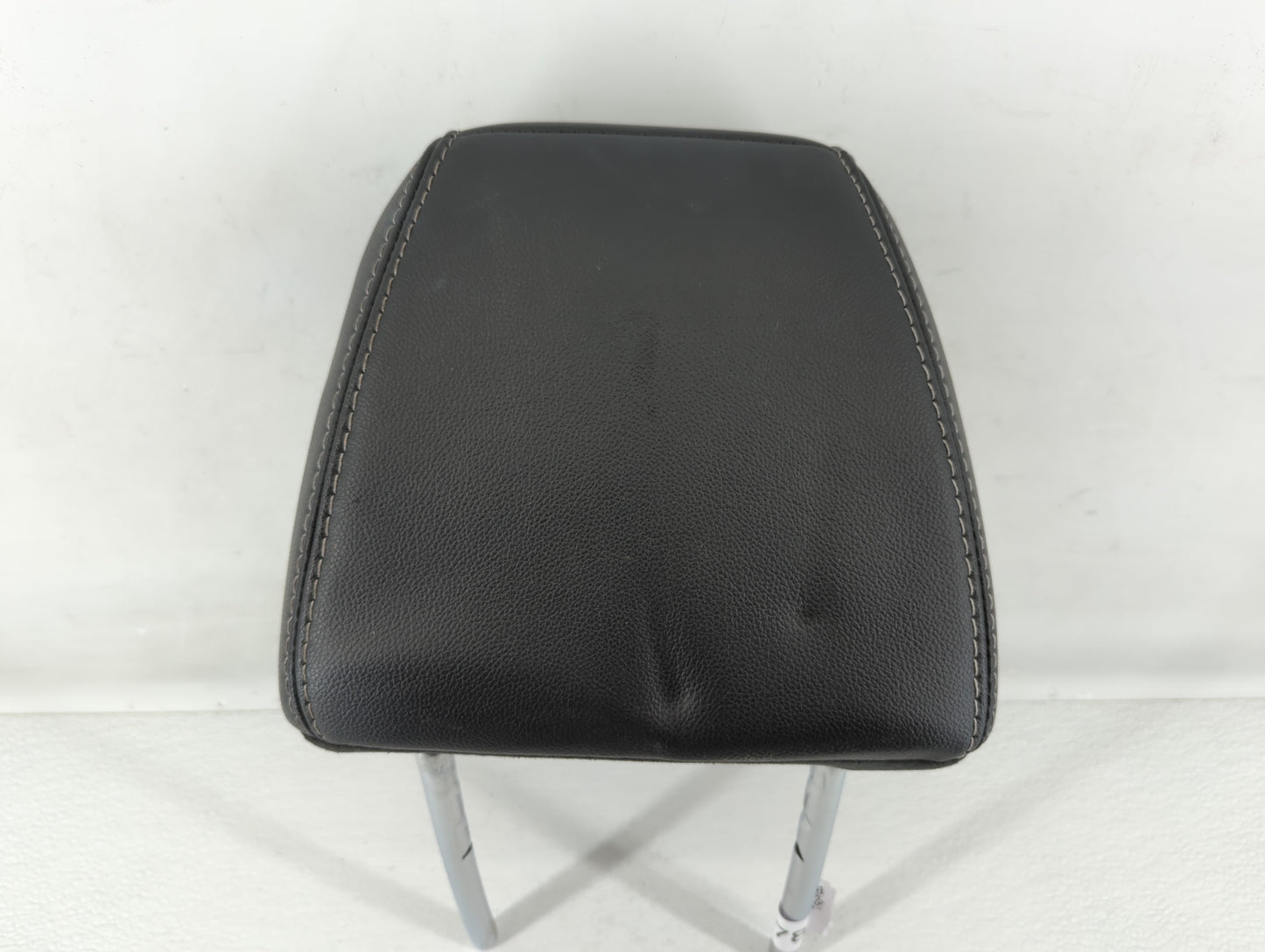 2014 Ford Focus Headrest Head Rest Front Driver Passenger Seat Fits OEM Used Auto Parts - Oemusedautoparts1.com