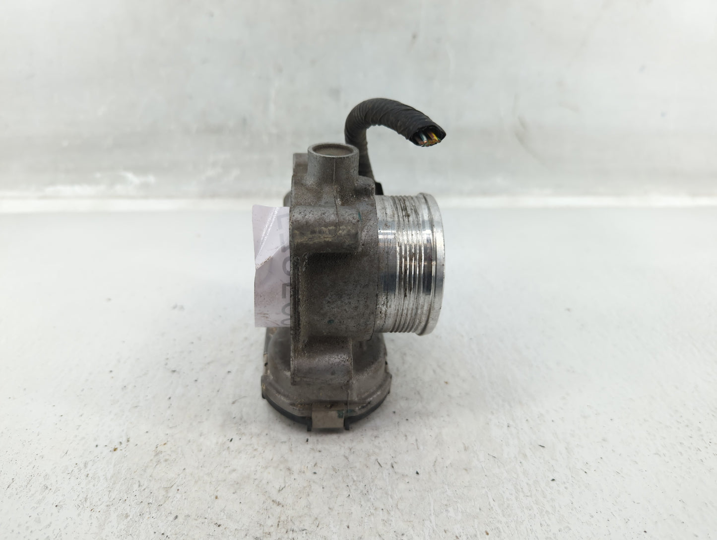 2014-2018 Ford Focus Throttle Body P/N:DS7E-9F991-BB Fits Fits 2014 2015 2016 2017 2018 2019 2020 2021 2022 OEM Used Auto Pa
