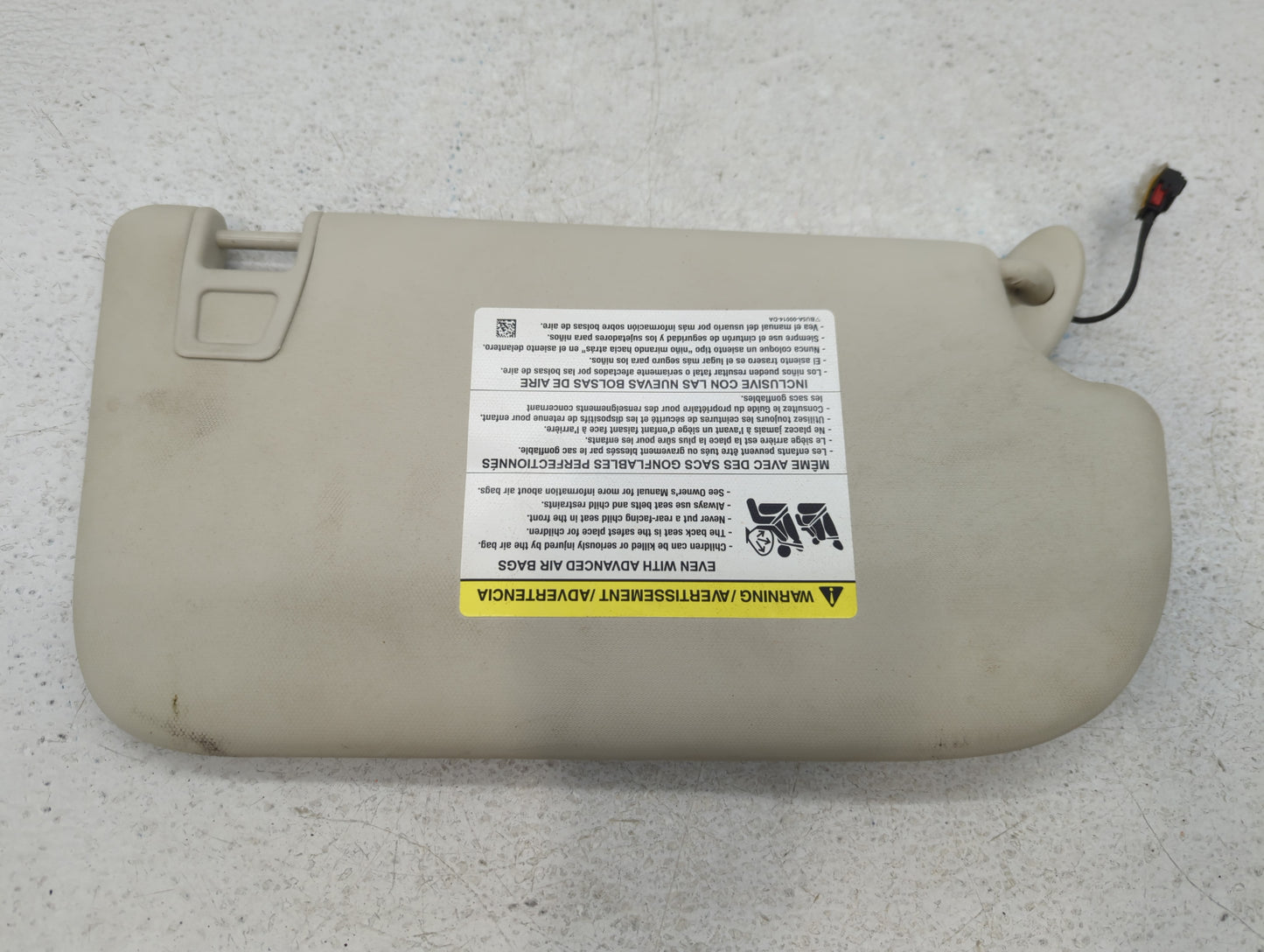 2013-2018 Ford Focus Sun Visor Shade Replacement Driver Left Mirror Fits Fits 2013 2014 2015 2016 2017 2018 OEM Used Auto Pa