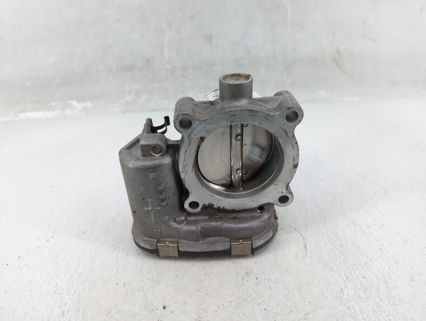 2014-2018 Ford Focus Throttle Body P/N:DS7E-9F991-BB Fits Fits 2014 2015 2016 2017 2018 2019 2020 2021 2022 OEM Used Auto Pa
