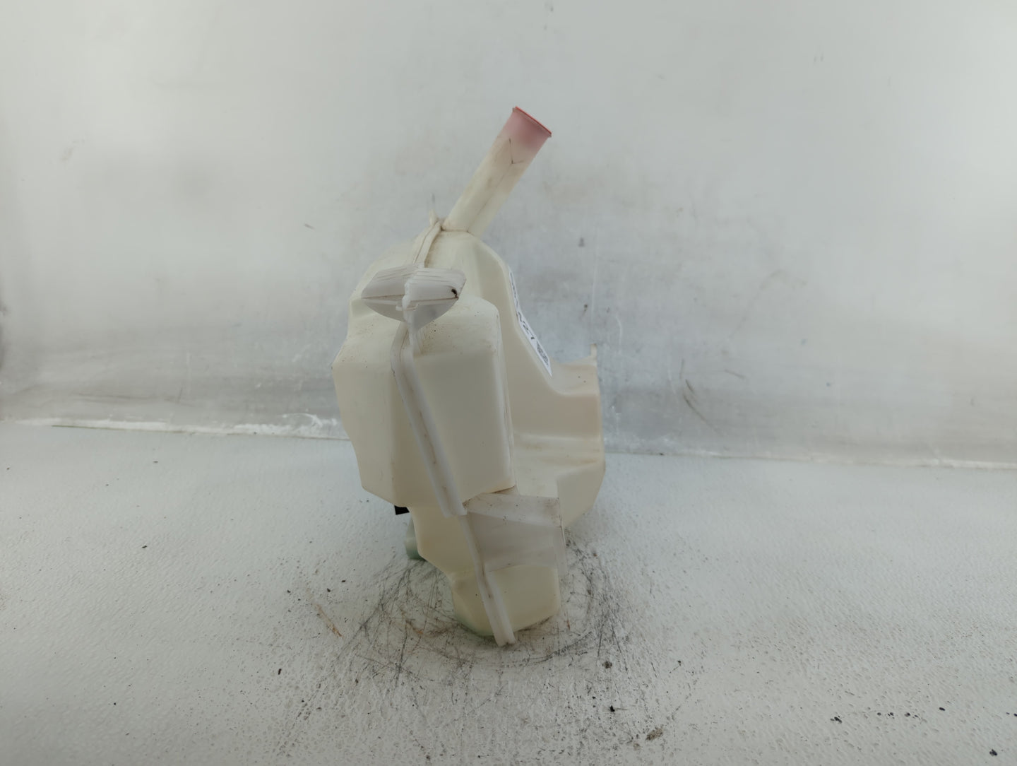 2012-2018 Ford Focus Windshield Washer Fluid Reservoir Bottle Oem - Oemusedautoparts1.com