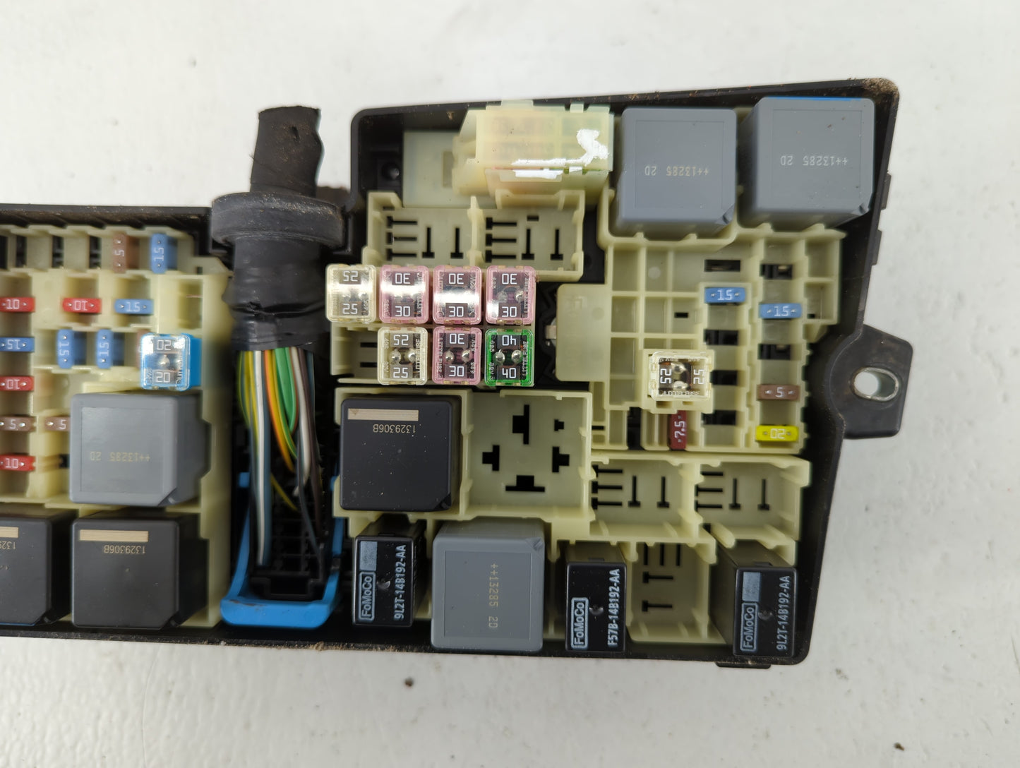 2012-2014 Ford Focus Fusebox Fuse Box Panel Relay Module P/N:AV6T-14A067-AC DV6T-14A073-CE Fits Fits 2012 2013 2014 OEM Used
