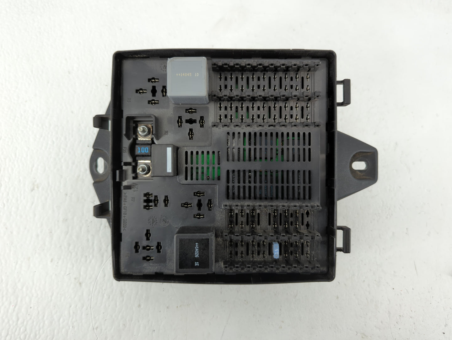 2012-2014 Ford Focus Fusebox Fuse Box Panel Relay Module P/N:DW93-14A073-AE Fits Fits 2012 2013 2014 OEM Used Auto Parts - O