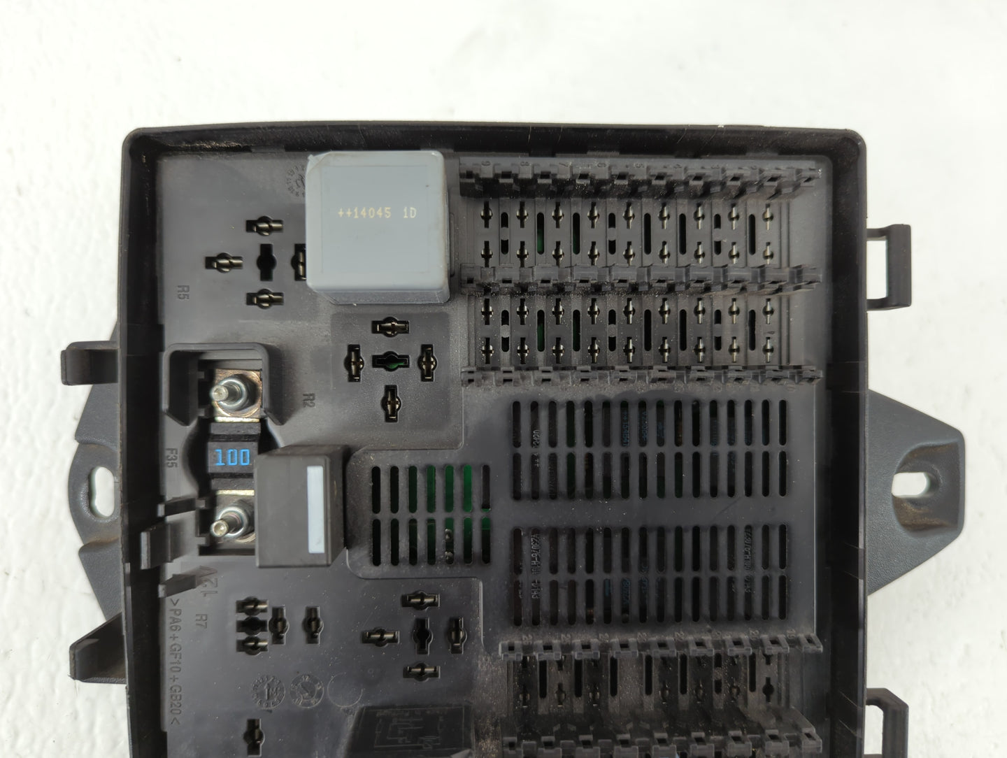 2012-2014 Ford Focus Fusebox Fuse Box Panel Relay Module P/N:DW93-14A073-AE Fits Fits 2012 2013 2014 OEM Used Auto Parts - O