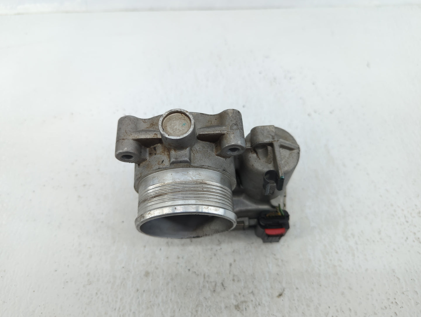 2014-2018 Ford Focus Throttle Body P/N:DS7E-9F991-BB Fits Fits 2014 2015 2016 2017 2018 2019 2020 2021 2022 OEM Used Auto Pa