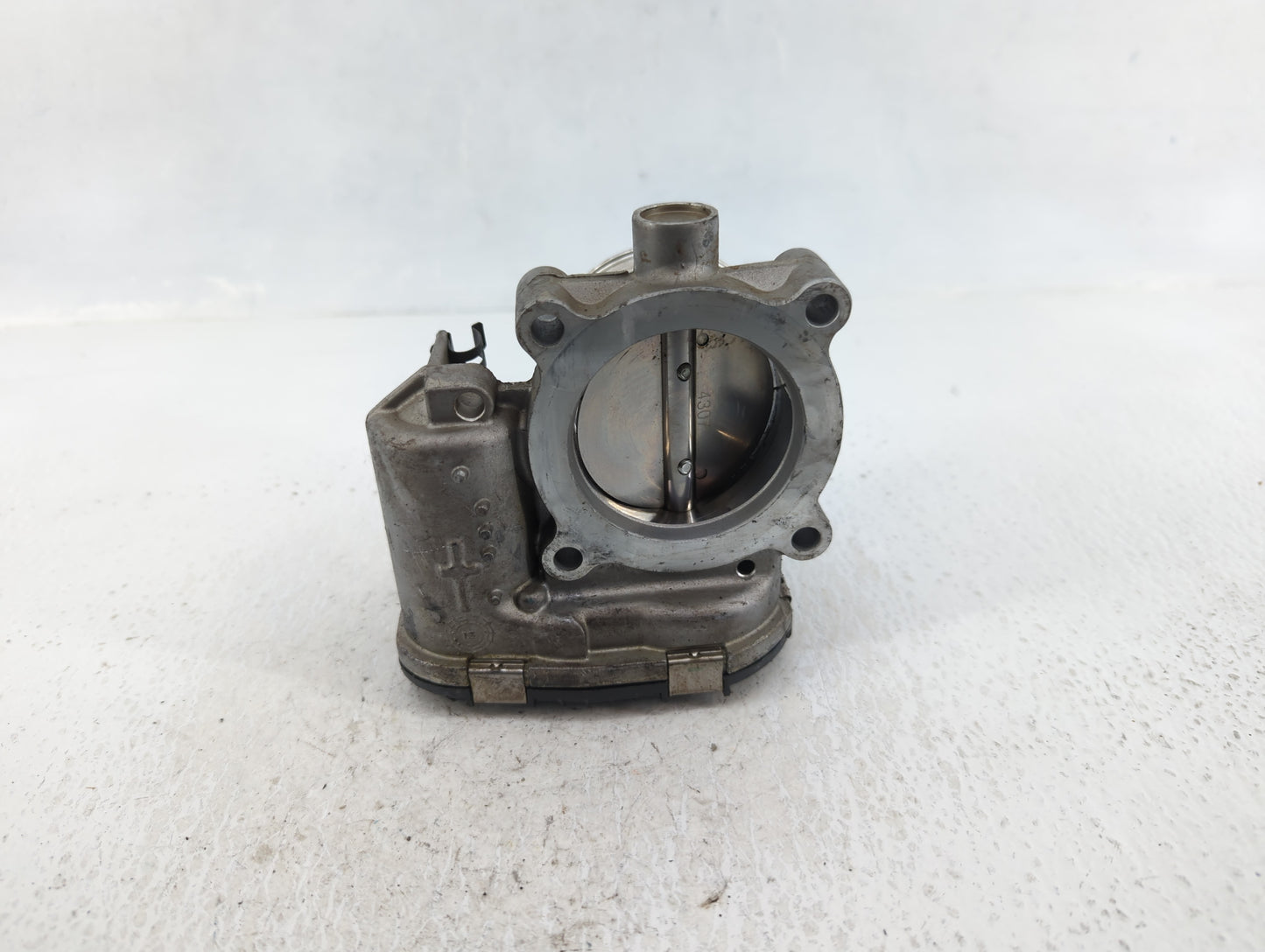 2014-2018 Ford Focus Throttle Body P/N:DS7E-9F991-BB Fits Fits 2014 2015 2016 2017 2018 2019 2020 2021 2022 OEM Used Auto Pa