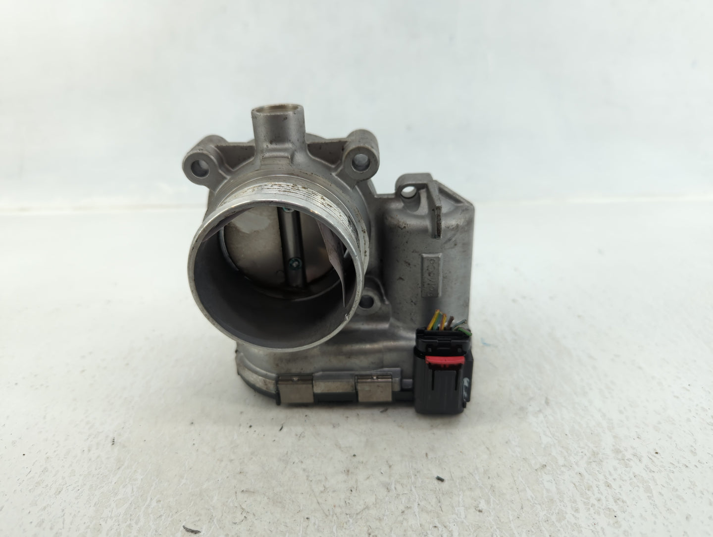 2014-2018 Ford Focus Throttle Body P/N:DS7E-9F991-BB Fits Fits 2014 2015 2016 2017 2018 2019 2020 2021 2022 OEM Used Auto Pa