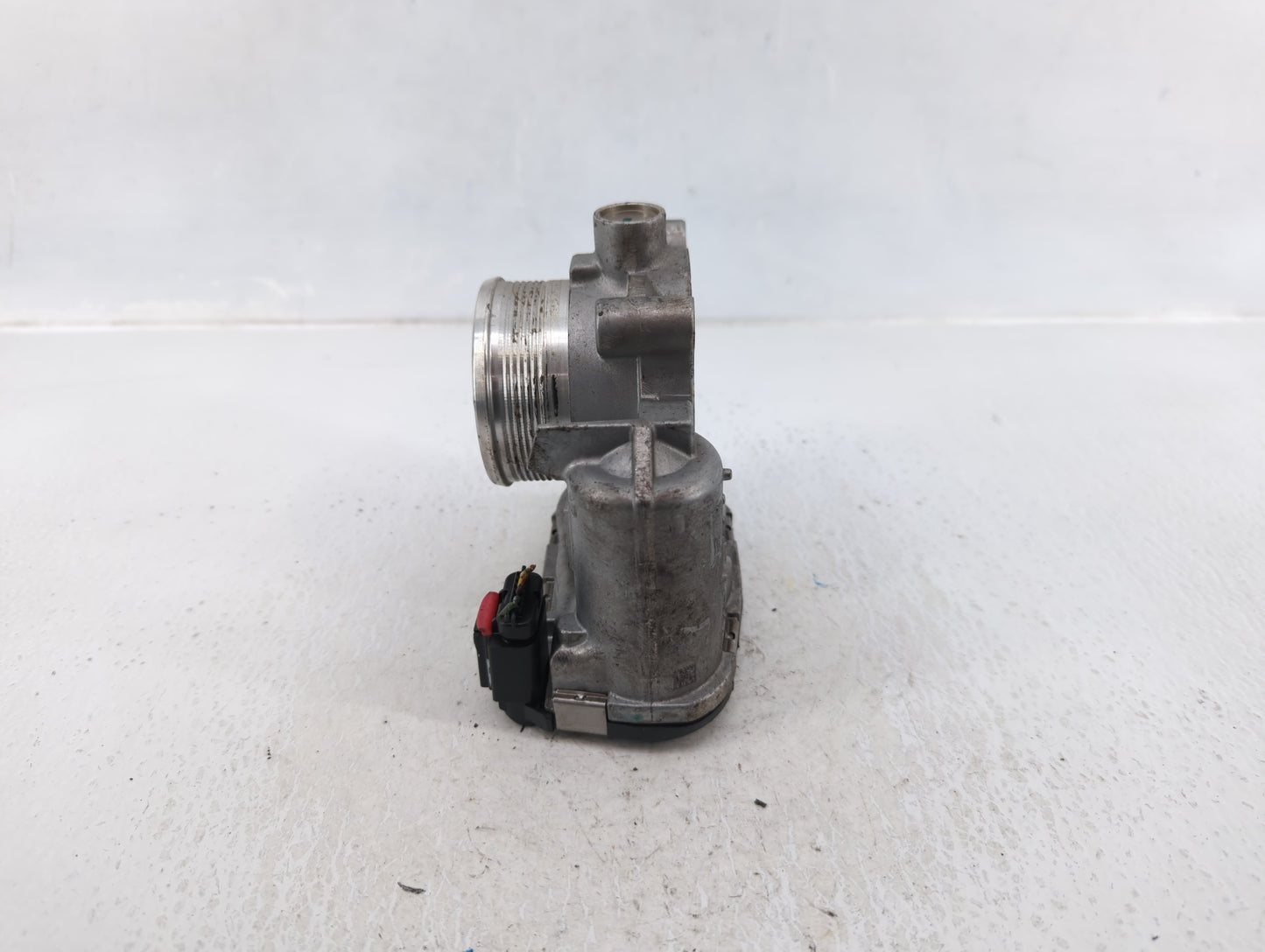 2014-2018 Ford Focus Throttle Body P/N:DS7E-9F991-BB Fits Fits 2014 2015 2016 2017 2018 2019 2020 2021 2022 OEM Used Auto Pa