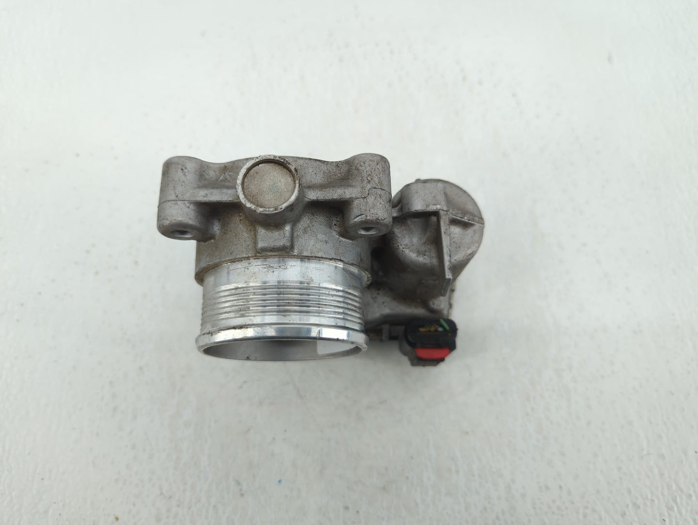 2014-2018 Ford Focus Throttle Body P/N:DS7E-9F991-BB Fits Fits 2014 2015 2016 2017 2018 2019 2020 2021 2022 OEM Used Auto Pa