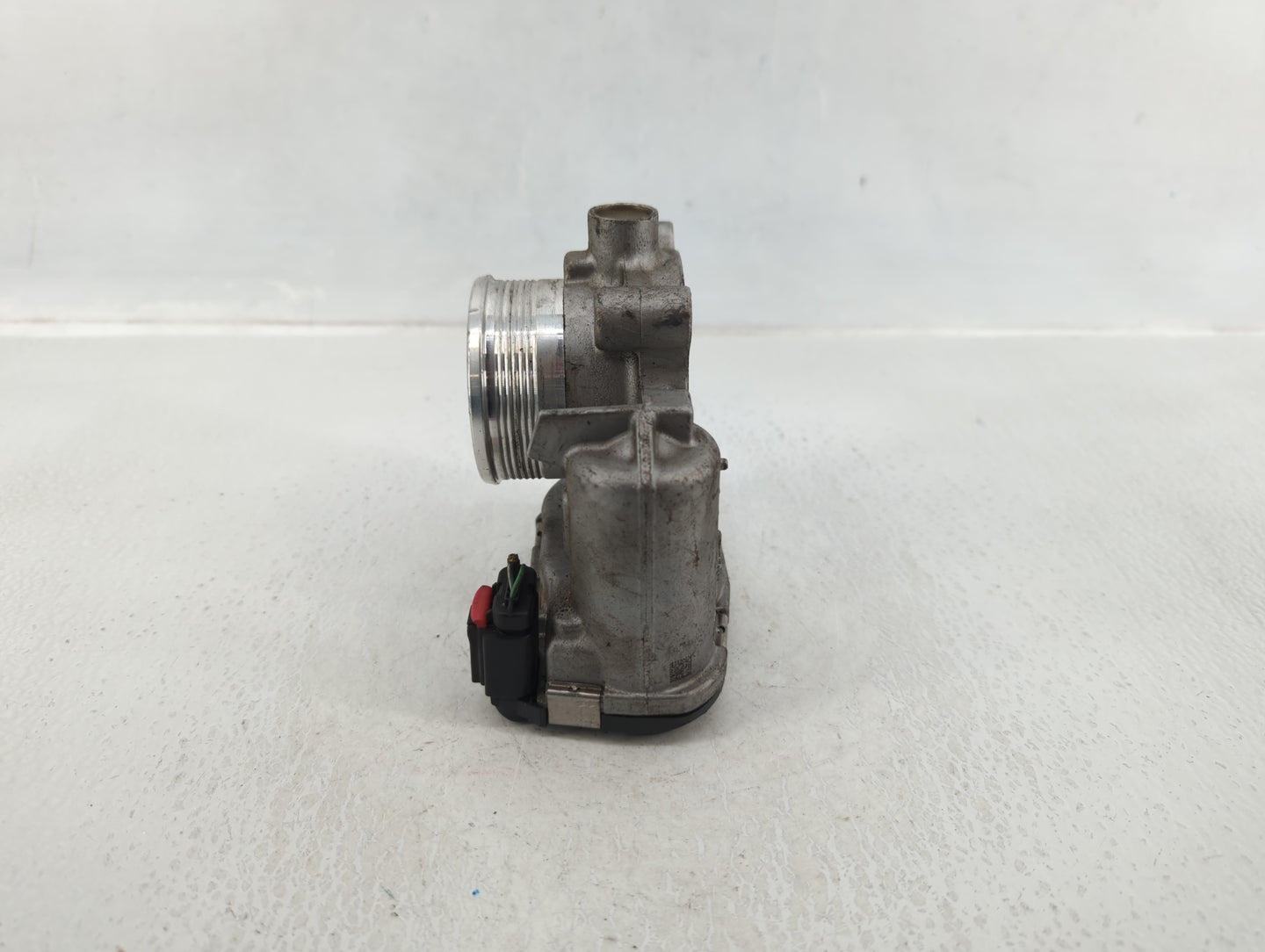 2014-2018 Ford Focus Throttle Body P/N:DS7E-9F991-BB Fits Fits 2014 2015 2016 2017 2018 2019 2020 2021 2022 OEM Used Auto Pa