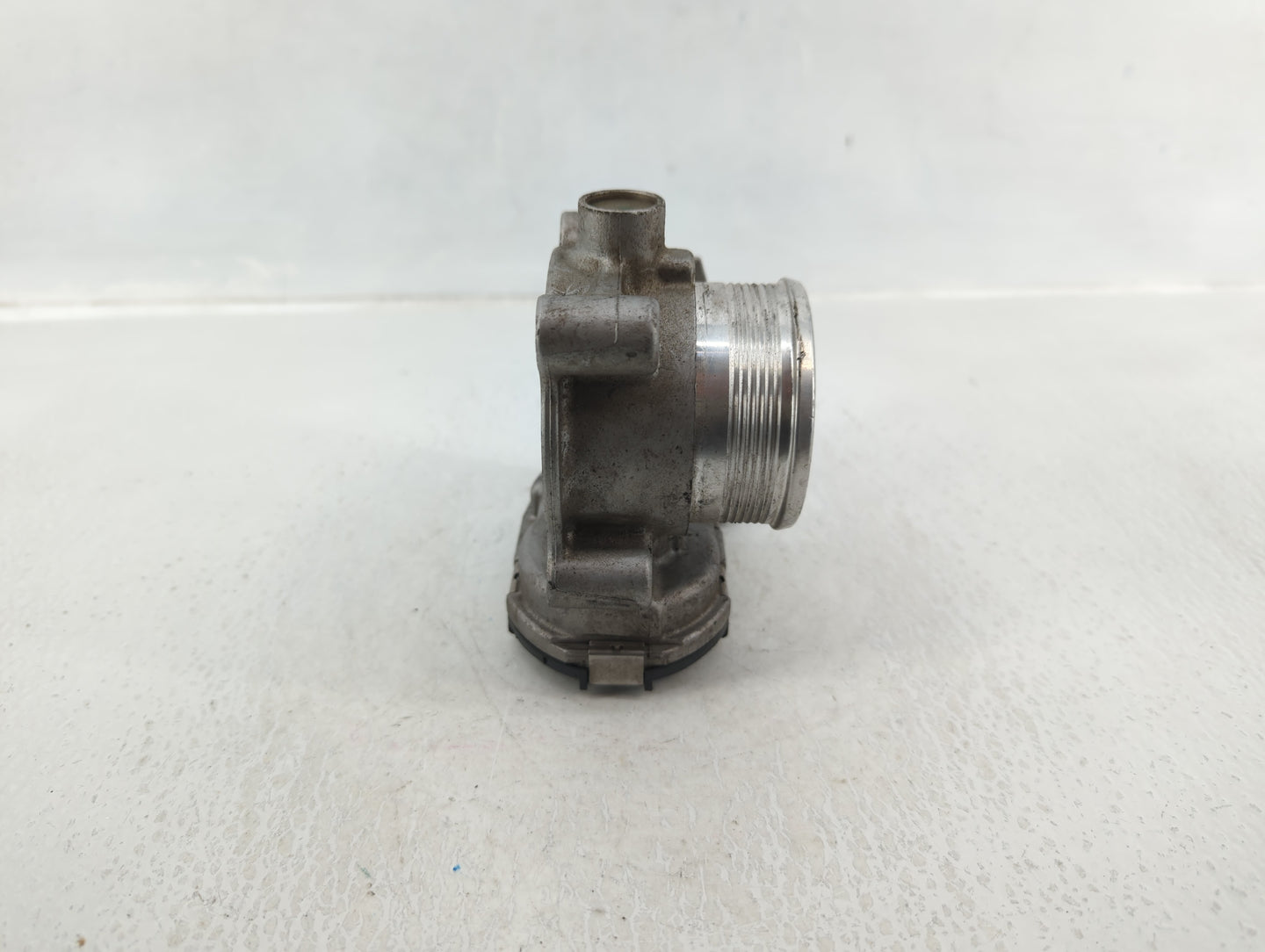 2014-2018 Ford Focus Throttle Body P/N:DS7E-9F991-BB Fits Fits 2014 2015 2016 2017 2018 2019 2020 2021 2022 OEM Used Auto Pa