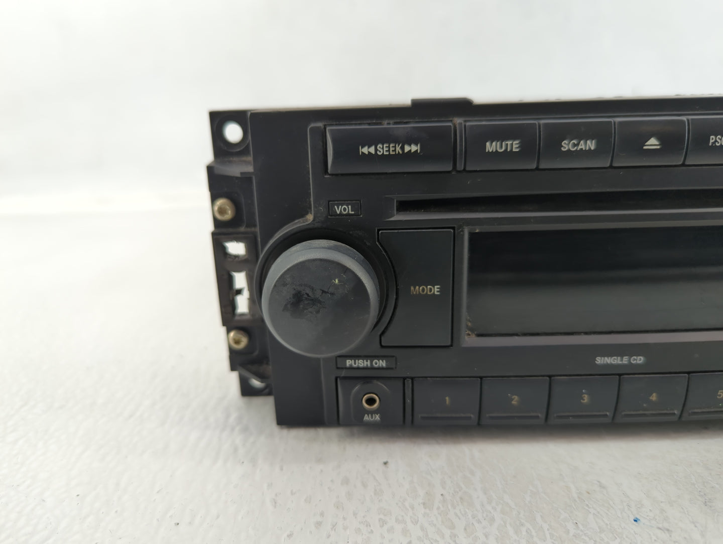 2012-2014 Ford Focus Radio AM FM Cd Player Receiver Replacement P/N:P05064173AK Fits Fits 2012 2013 2014 OEM Used Auto Parts