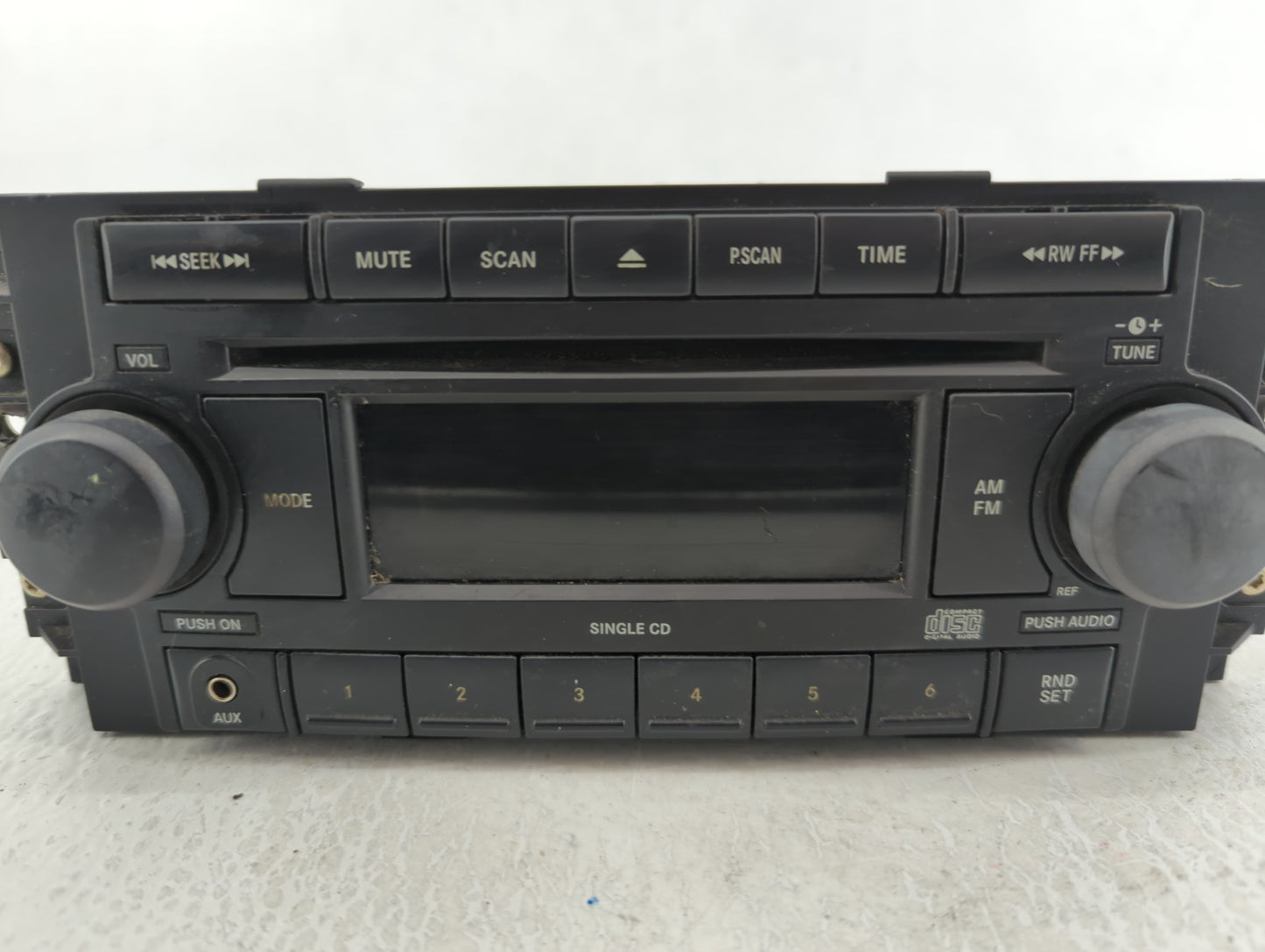 2012-2014 Ford Focus Radio AM FM Cd Player Receiver Replacement P/N:P05064173AK Fits Fits 2012 2013 2014 OEM Used Auto Parts