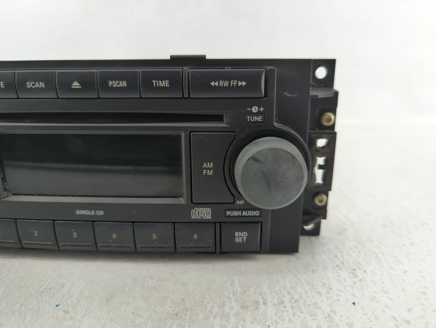 2012-2014 Ford Focus Radio AM FM Cd Player Receiver Replacement P/N:P05064173AK Fits Fits 2012 2013 2014 OEM Used Auto Parts
