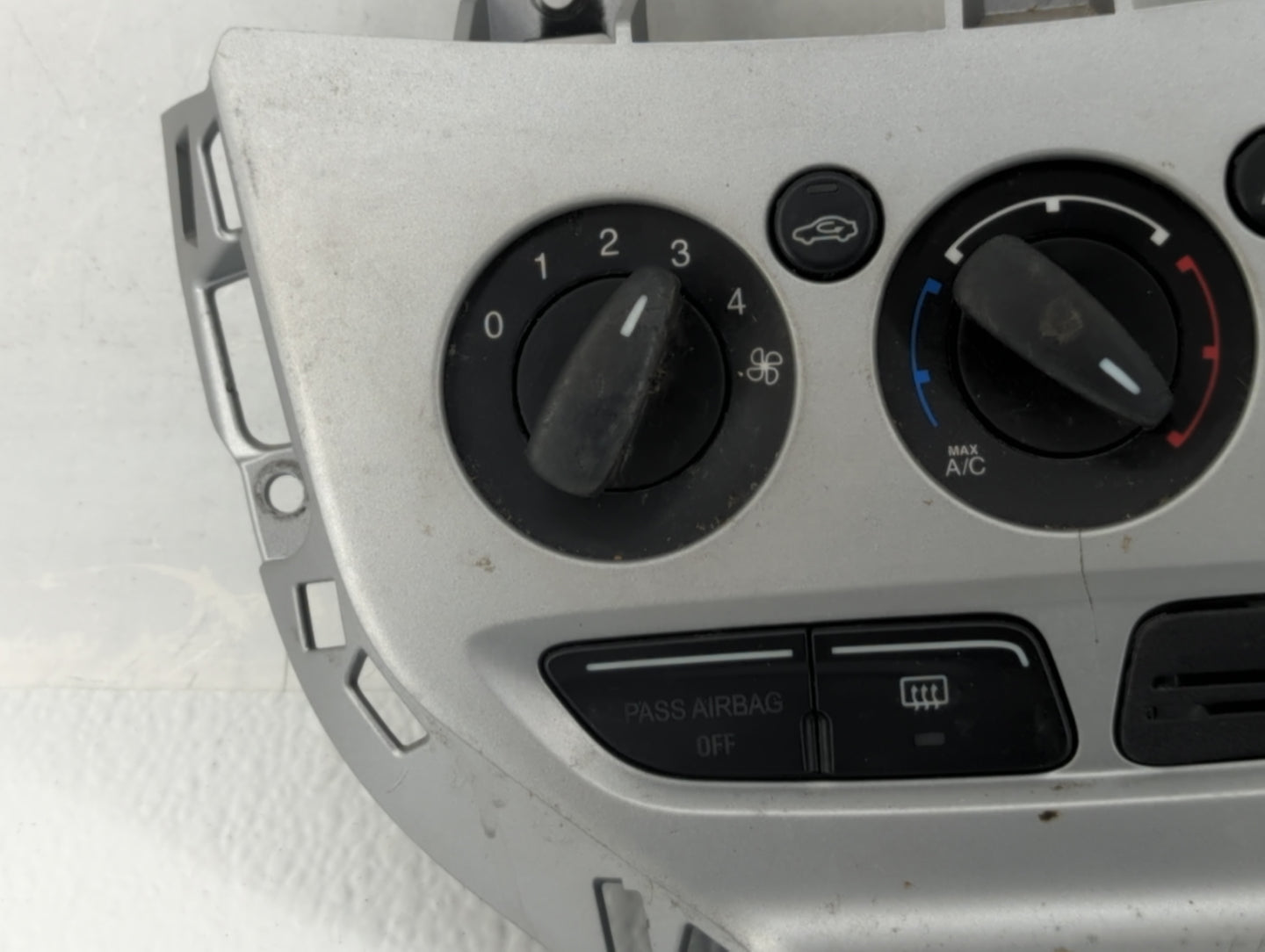 2013-2014 Ford Focus Climate Control Module Temperature AC/Heater Replacement P/N:CM5T-19980-AF Fits Fits 2013 2014 OEM Used