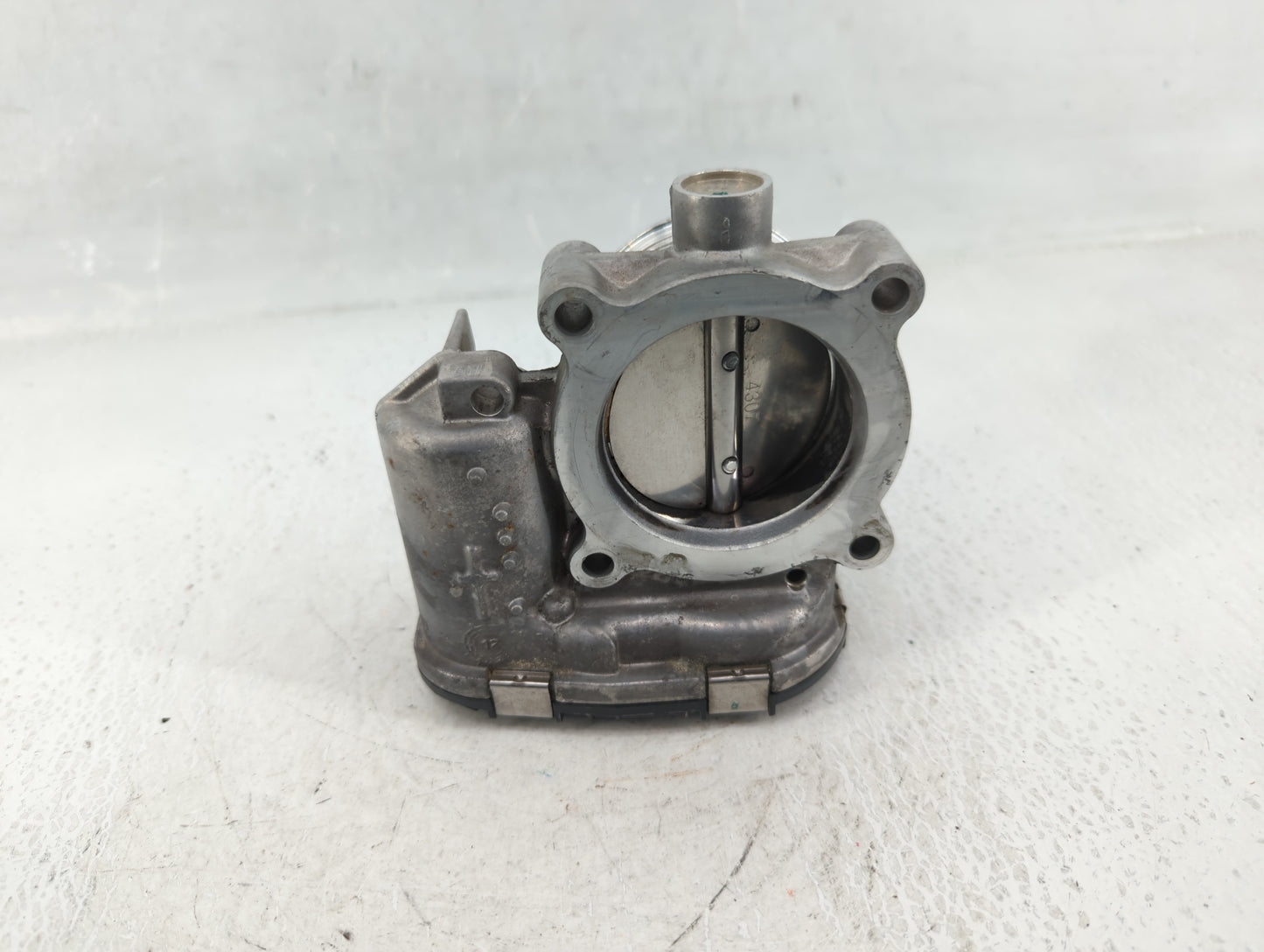 2014-2018 Ford Focus Throttle Body P/N:DS7E-9F99 22030-31060 Fits Fits 2014 2015 2016 2017 2018 2019 2020 2021 2022 OEM Used