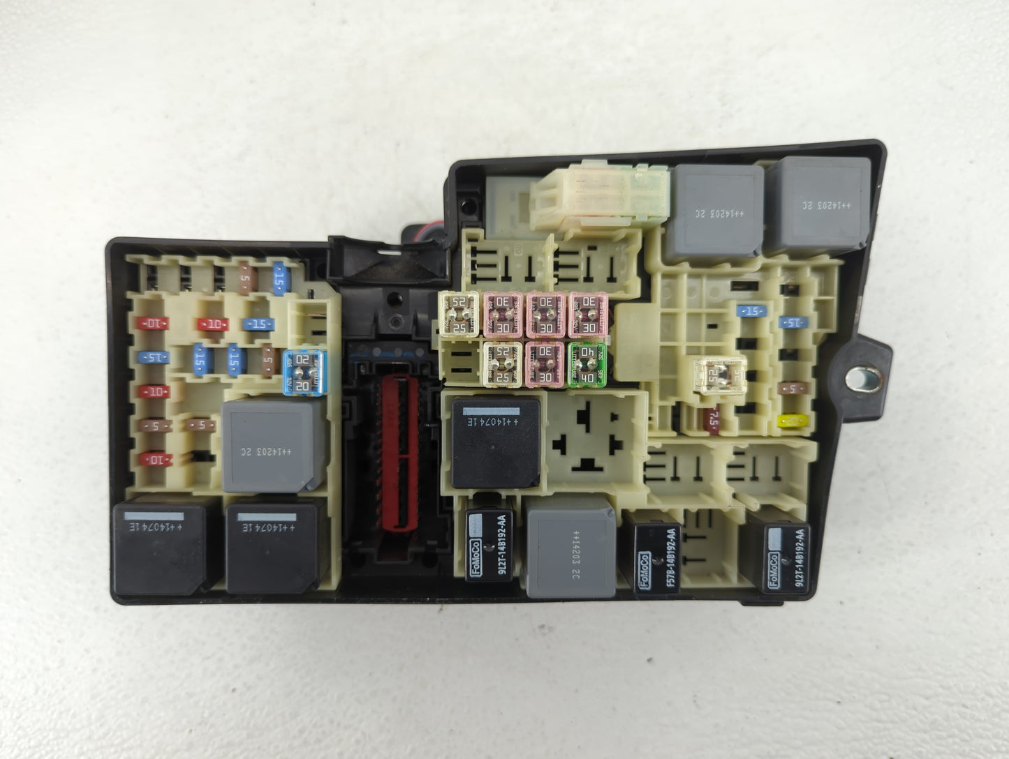 2012-2014 Ford Focus Fusebox Fuse Box Panel Relay Module P/N:AV6T-14A067-AD Fits Fits 2012 2013 2014 OEM Used Auto Parts - O