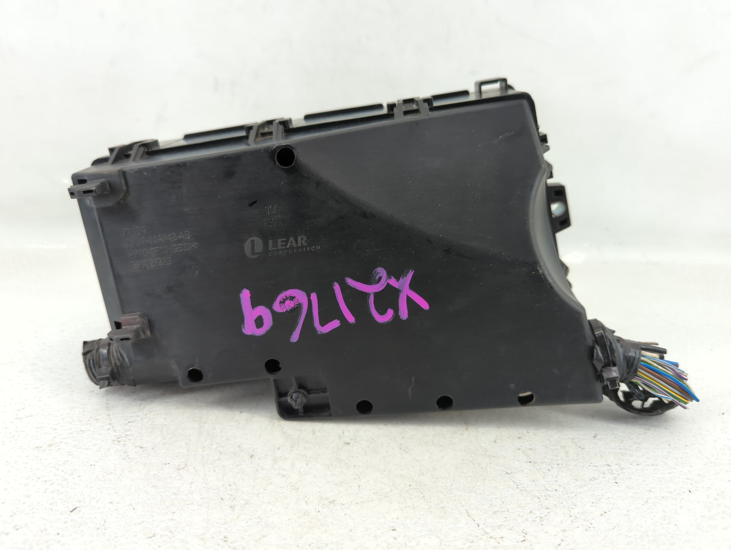 2012-2014 Ford Focus Fusebox Fuse Box Panel Relay Module P/N:AV6T-14A067-AD Fits Fits 2012 2013 2014 OEM Used Auto Parts - O