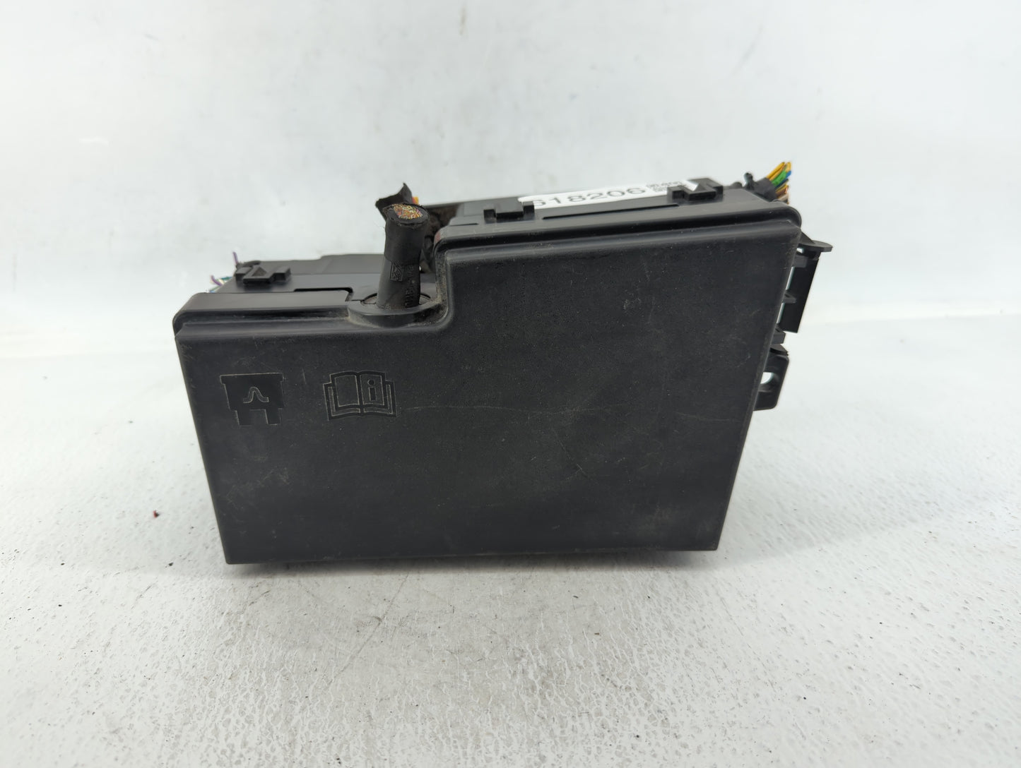 2012-2014 Ford Focus Fusebox Fuse Box Panel Relay Module P/N:AV6T-14A067-AD Fits Fits 2012 2013 2014 OEM Used Auto Parts - O