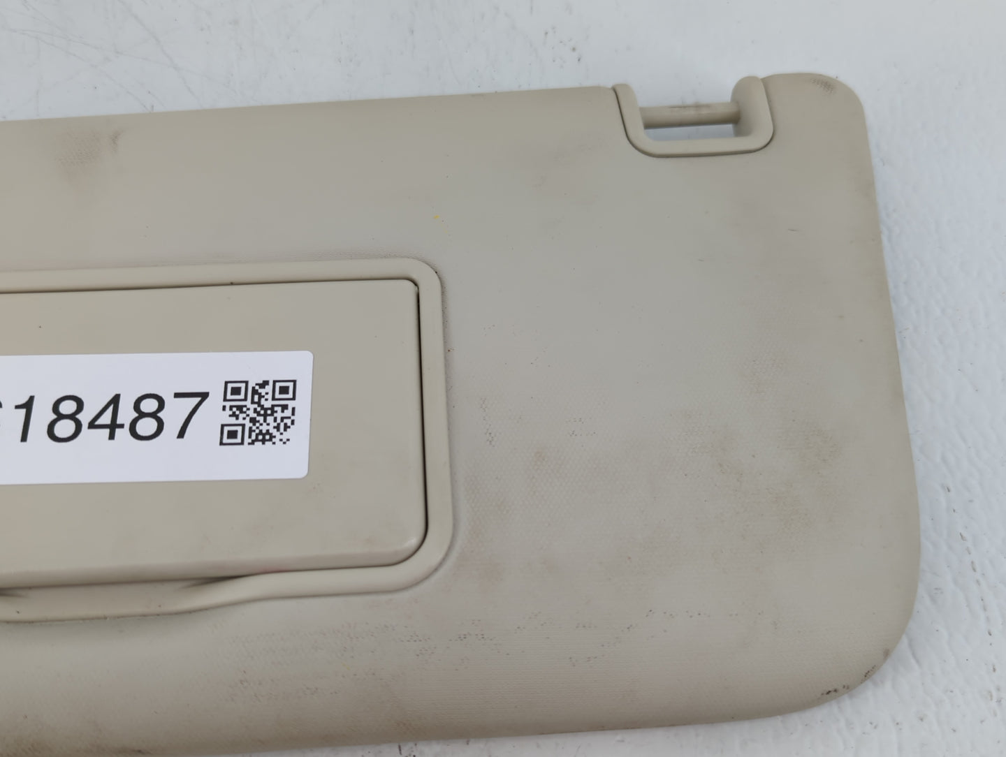 2013-2018 Ford Focus Sun Visor Shade Replacement Driver Left Mirror Fits Fits 2013 2014 2015 2016 2017 2018 OEM Used Auto Pa