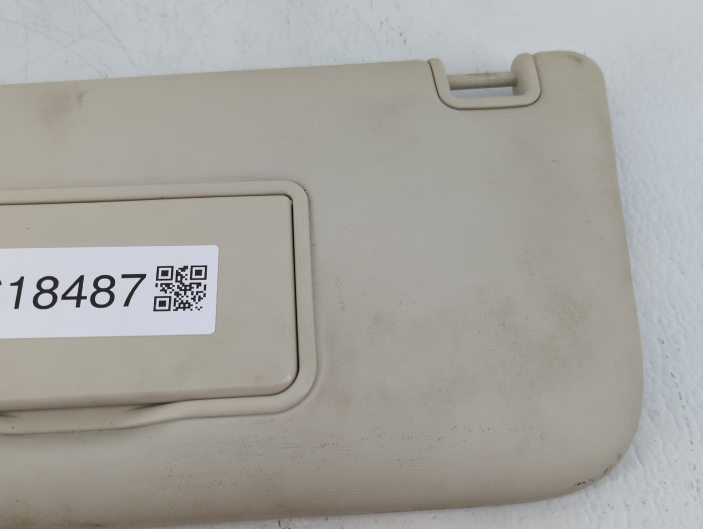 2013-2018 Ford Focus Sun Visor Shade Replacement Driver Left Mirror Fits Fits 2013 2014 2015 2016 2017 2018 OEM Used Auto Pa
