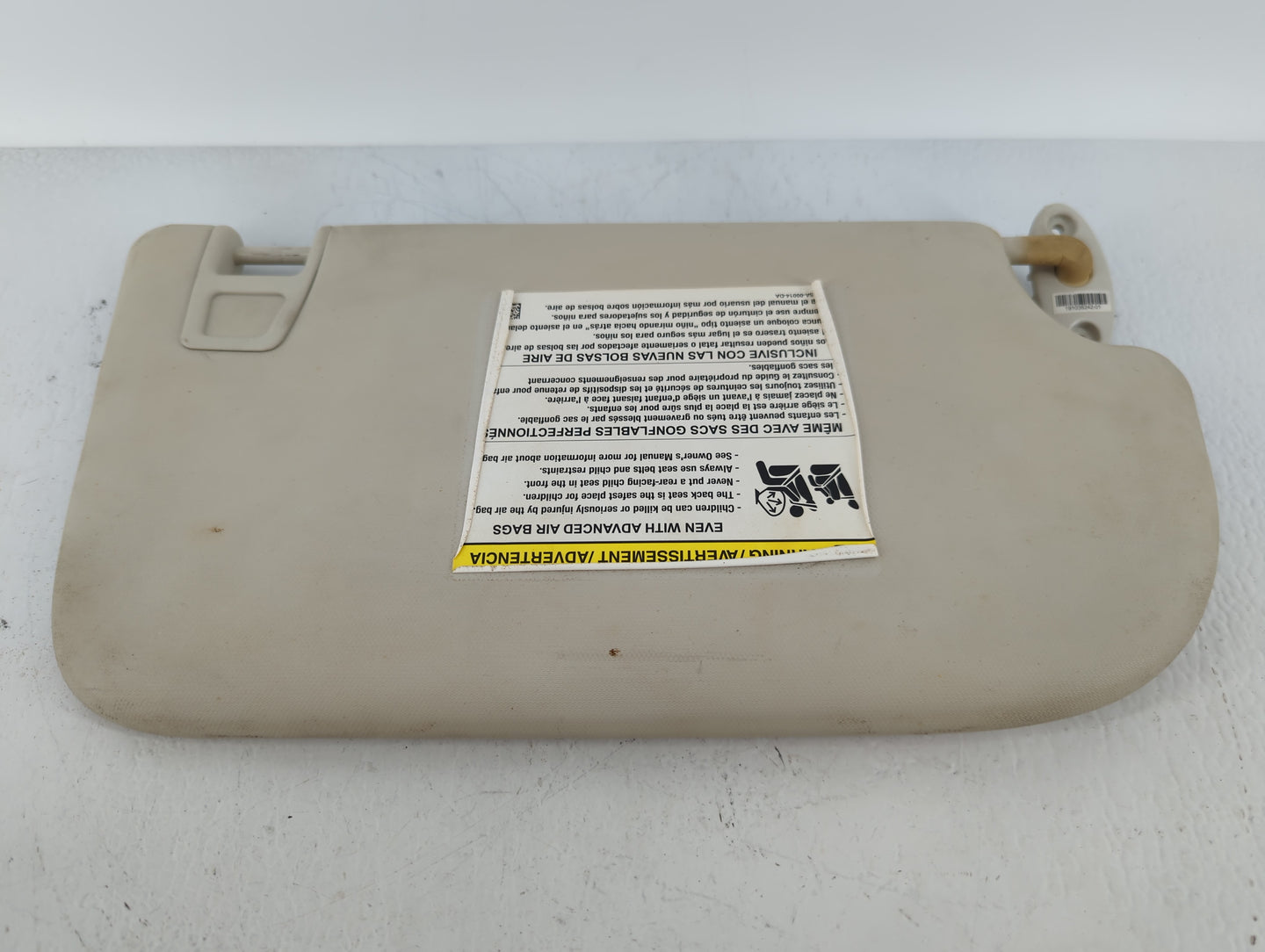 2013-2018 Ford Focus Sun Visor Shade Replacement Driver Left Mirror Fits Fits 2013 2014 2015 2016 2017 2018 OEM Used Auto Pa