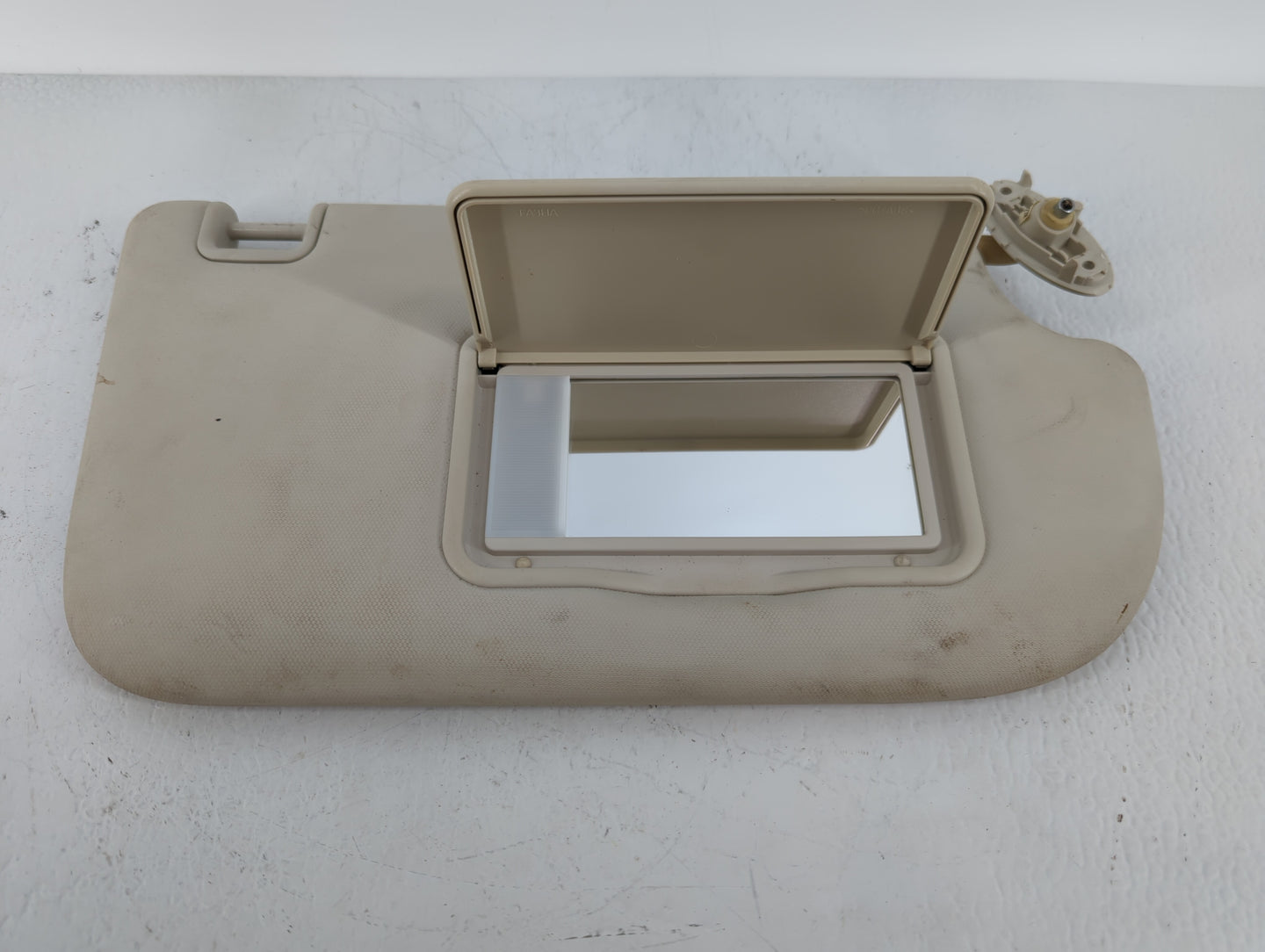 2013-2018 Ford Focus Sun Visor Shade Replacement Driver Left Mirror Fits Fits 2013 2014 2015 2016 2017 2018 OEM Used Auto Pa
