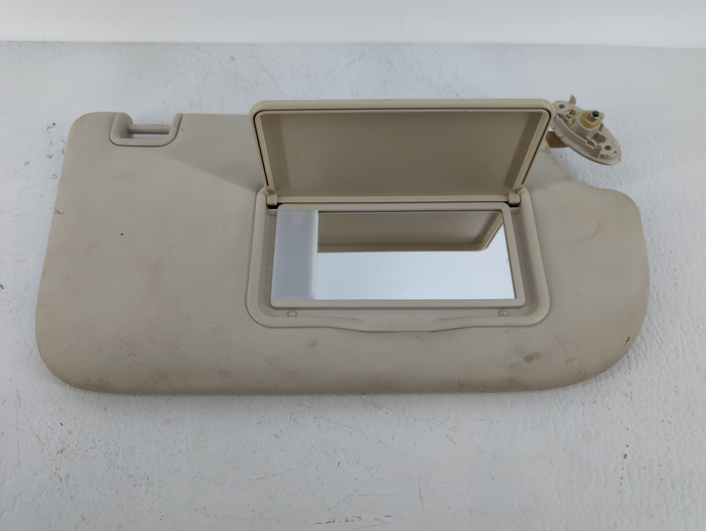 2013-2018 Ford Focus Sun Visor Shade Replacement Driver Left Mirror Fits Fits 2013 2014 2015 2016 2017 2018 OEM Used Auto Pa