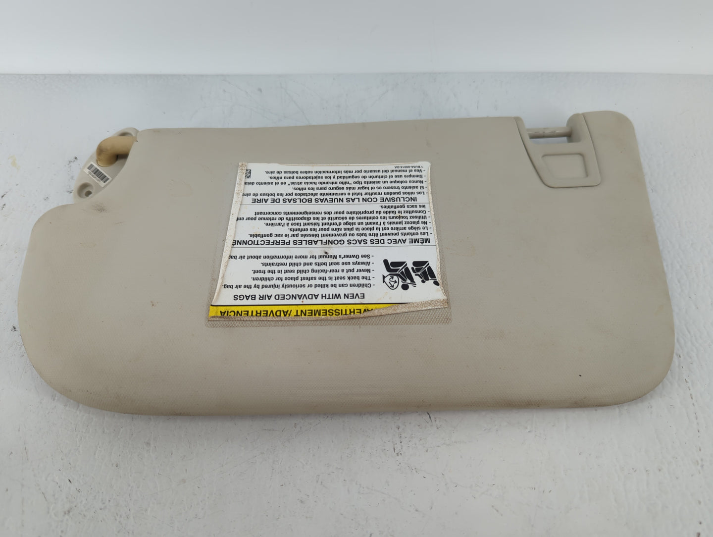 2013-2018 Ford Focus Sun Visor Shade Replacement Driver Left Mirror Fits Fits 2013 2014 2015 2016 2017 2018 OEM Used Auto Pa
