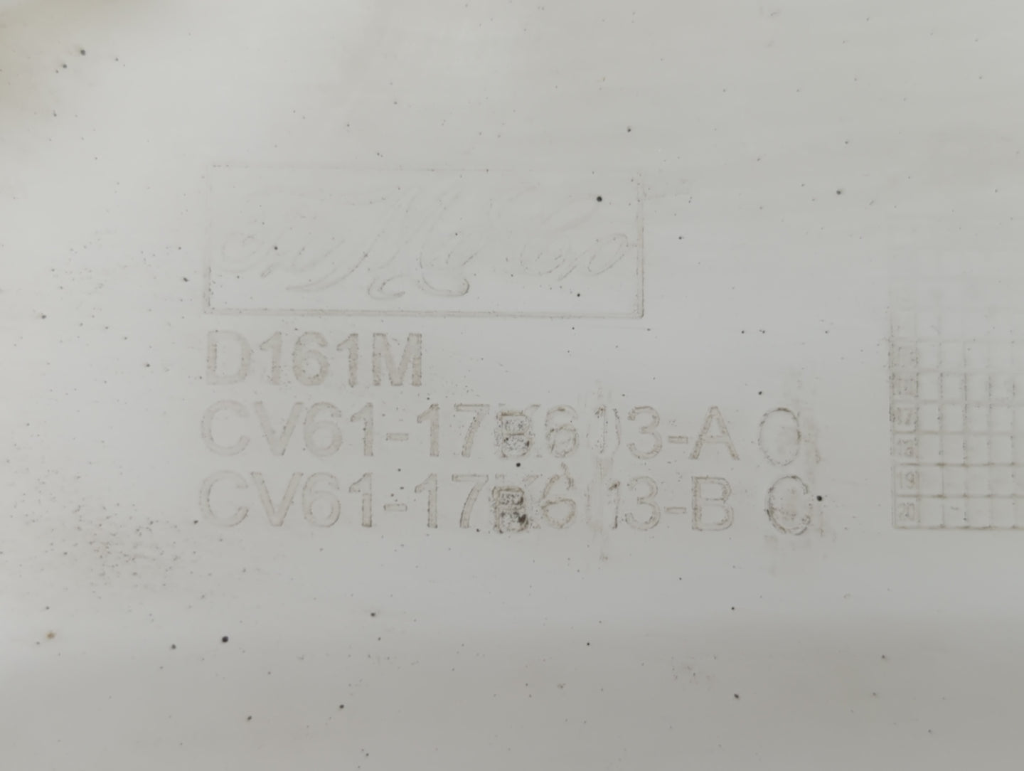 2012-2018 Ford Focus Windshield Washer Fluid Reservoir Bottle 622930 - Oemusedautoparts1.com
