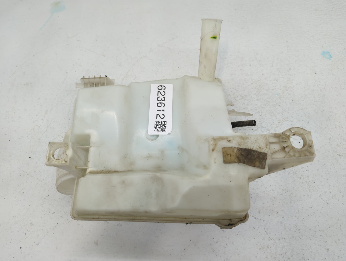2012-2018 Ford Focus Windshield Washer Fluid Reservoir Bottle Oem - Oemusedautoparts1.com